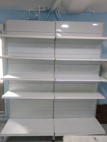 rəfləri: 4 metre vitrin polka Turkiyenindir.1eded 1m hun.2m Qiymet 4 du