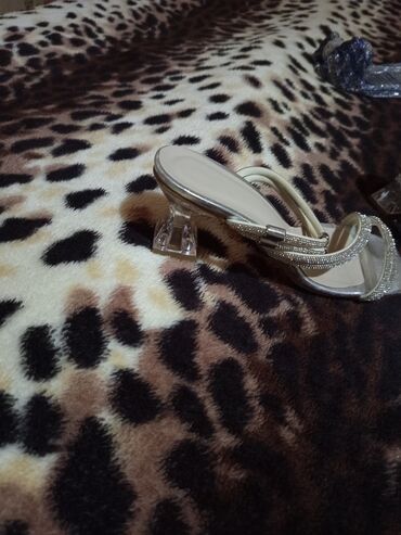 Dəstlər, kostyumlar: Şam dəsti – ziyafət geyimi, ayaqqabı və çanta - Don: Tam — 9