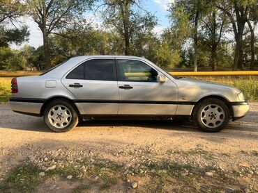 кузовные запчасти мерседес 124: Mercedes-Benz C-Class: 1996 г., 1.8 л, Механика, Бензин, Седан