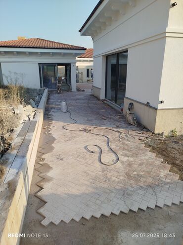 Beton işləri: Səssiz tozsuz səliqəli kəsim. Beton katlavan monolit kubik -da lalafo.az — 24 Beton işləri: Səssiz tozsuz səliqəli kəsim. Beton katlavan monolit kubik — 24