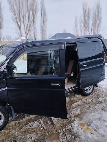 исузу самасвал: Honda Stepwgn: 2001 г., 2 л, Автомат, Бензин, Минивэн — 9