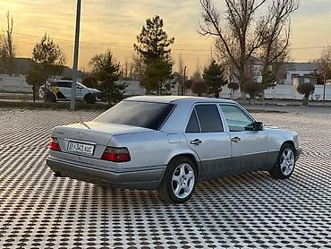 Mercedes-Benz: Mercedes-Benz W124: 1994 г., 3.2 л, Автомат, Бензин, Седан — 5