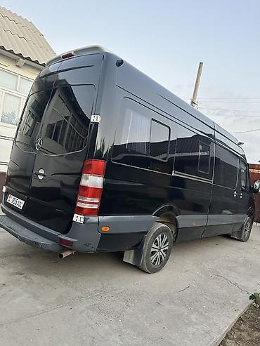 нужные вещи: Mercedes-Benz Sprinter, черный микроавтобус (длинная база, высокий — 4