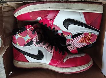 лоро пиано обувь бишкек цена: Кроссовки Air Jordan 1 High в фирменной коробке. - Модель: Air Jordan — 2