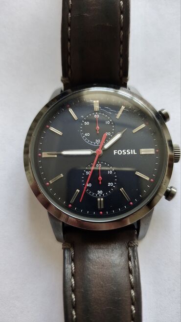 chasy fossil original: Продам мужские наручные часы FOSSIL, рабочие, в отличном состоянии. С
