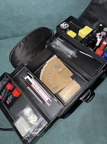 Другое оборудование для салонов красоты: Продаю Набор для маникюра!!!!
+Сумка — 8