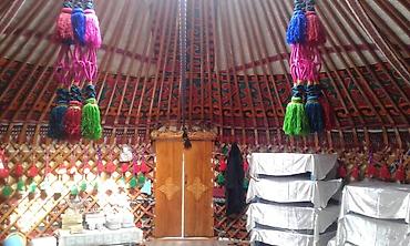 Аренда юрт: Аренда юрты, Каркас Деревянный, 85 баш, Казан, Посуда, С полом — 25