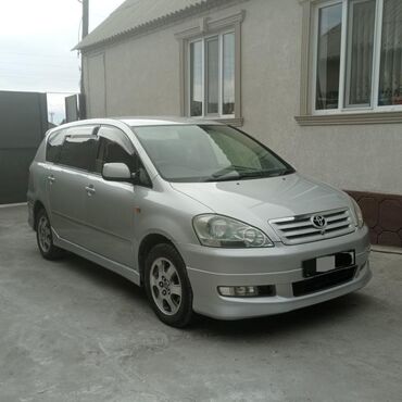 Toyota: Toyota Ipsum: 2003 г., 2.4 л, Автомат, Бензин, Минивэн