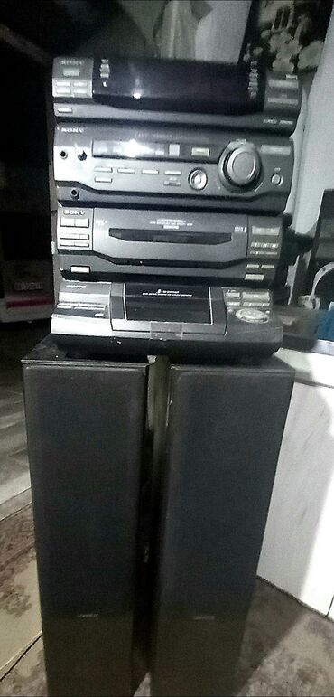 Zvučnici i stereo sistemi: 2 Mini Linije ili 2 Stuba Sony  80i220eu.Sony sa Panasonic zvucnicima — 2