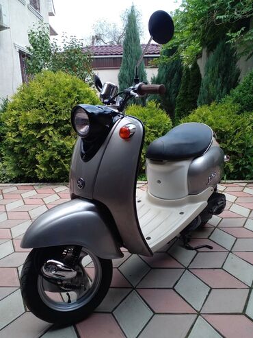 Скутеры: Скутер Yamaha, 50 куб. см, Бензин, Б/у