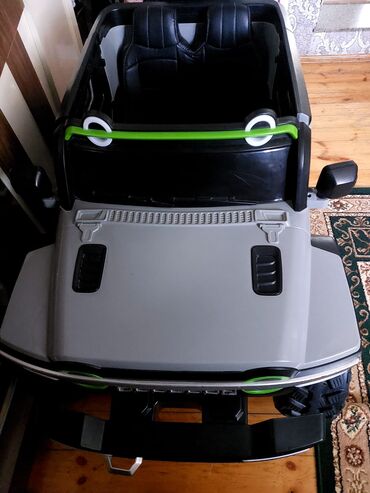 usag ucun masin: Uşaqlar üçün elektrikli off-road tipli ride-on maşın - Korpus