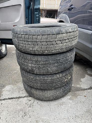 Продаю зимнюю резину комплект 195/65/15 Пара GoodYear Пара Dunlop