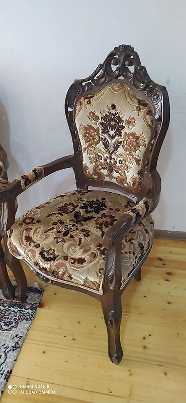 диван и 2 кресла: Antik divan kreslo yaxsi vezyetdedi dest 650 azn — 2