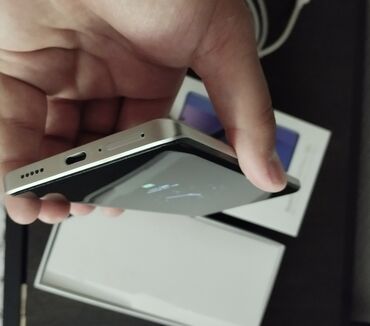 бу телефоны айфоны: IPhone 11, 256 ГБ, Зарядное устройство, Защитное стекло, Чехол, 85 %