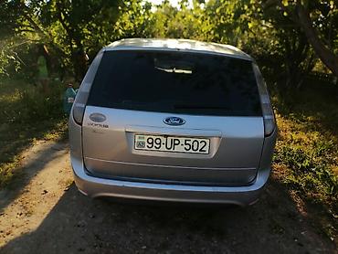 ford focus 2000: Ford Focus: 1.6 l | Universal — 4