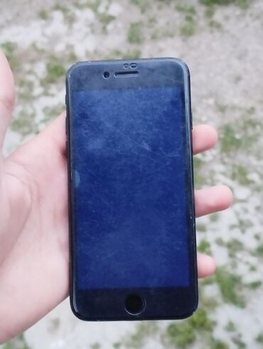 Apple iPhone: IPhone 7, 32 GB, Qara, Barmaq izi, Face ID
