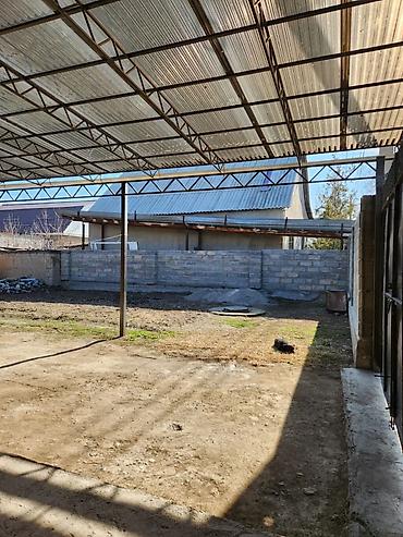 Продажа коттеджей и домов: 🏡 Срочно продается дом в ж/м Ак-Босого, г. Бишкек Продается уютный — 5