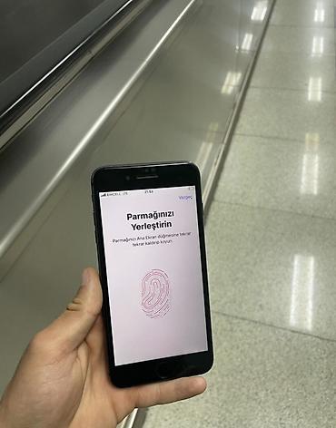 iphone 8 plus 128 gb qiymeti: IPhone 8 Plus, 256 GB, Qara, Barmaq izi, Simsiz şarj — 5