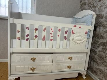 Digər mebel: MilBewik qiymeti 70man Yaxwi veziyyetde matras var az iwlenib yellenir