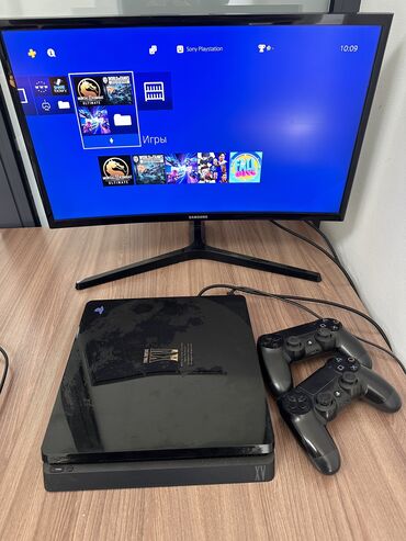 PS4 (Sony PlayStation 4): Продаю лимитированную Sony Playstation 4 слим,500 гб. Приставка