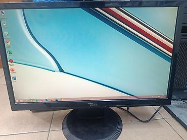 prosessor i7: Stolüstü Kompüter Dəsti Komponentlər: - Monitor: Fujitsu Siemens 22" — 6