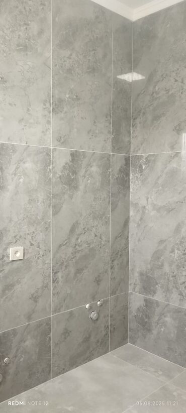 Укладка плитки: Подготовка стен для грунтовки, Резка плитки, Гидроизоляционные работы | Керамическая плитка, Керамогранитая плитка, Зеркальная плитка | Раскладка в разбежку, Вертикальная укладка, Диагональная укладка Больше 6 лет опыта — 3