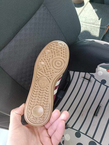 Patike: Adidas, 43 — 13