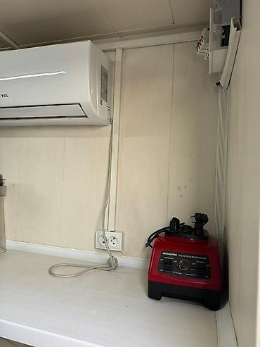 Кофейные аппараты: Передвижной трейлер идеально подходящий для кофейни. Оборудован — 9