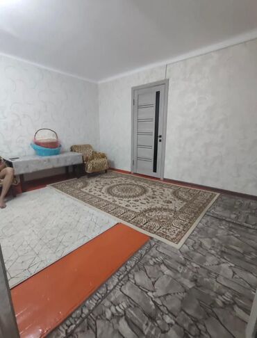 продаю дом в новопокровке нооруз: 2 комнаты, 42 м², Хрущевка, 3 этаж, Косметический ремонт