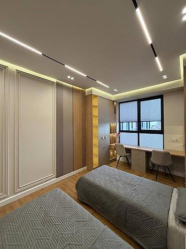105: 3 комнаты, 105 м², 10 этаж — 3