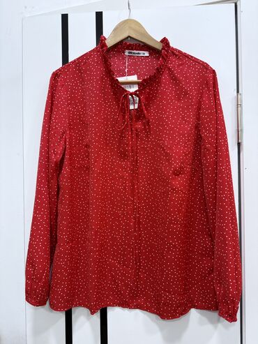 б у брендовые вещи: Женская блузка
56 размер, цена со скидкой
