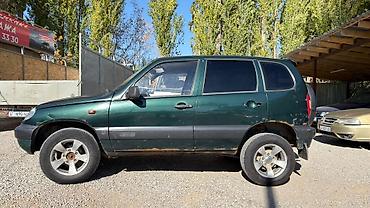 авторазбор нива: Chevrolet Niva: 2004 г., 1.7 л, Механика, Бензин, Внедорожник — 2