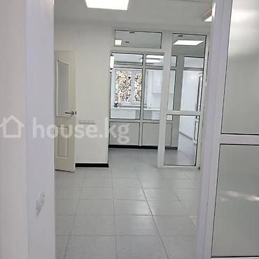 Аренда офисов: Аренда офисов, 90 м², В жилом комплексе, С отдельным сан узлом, С отдельной кухней, С отдельным входом — 5