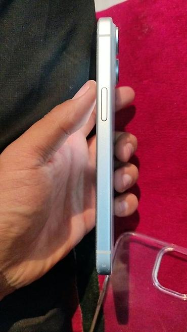 ош жапалак: IPhone 15 (белый) акб 80 есть маленький скол не вскрывался все в — 4