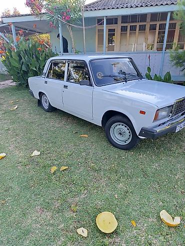 07 radiatoru: Model: Lada Riva/VAZ 2107, ağ rəng, sedan kuzov. Texniki — 2