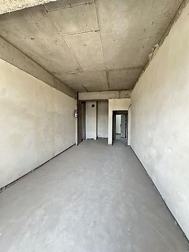 15: Просторная квартира в черновой отделке. Город Ош. Район дом Быта — 5