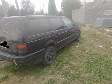 Volkswagen: Volkswagen Passat: 1988 г., 1.8 л, Механика, Бензин
