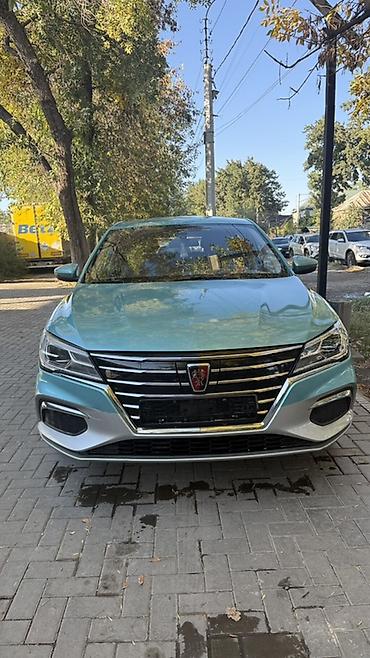Roewe: Roewe i5: 2021 г., Электромобиль, Универсал — 5