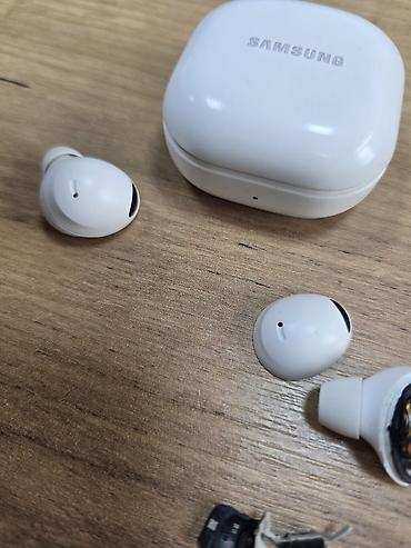 anker qulaqliq: Samsung Galaxy Buds2 (modell: SM-R177) – “Sound by AKG” simsiz — 5