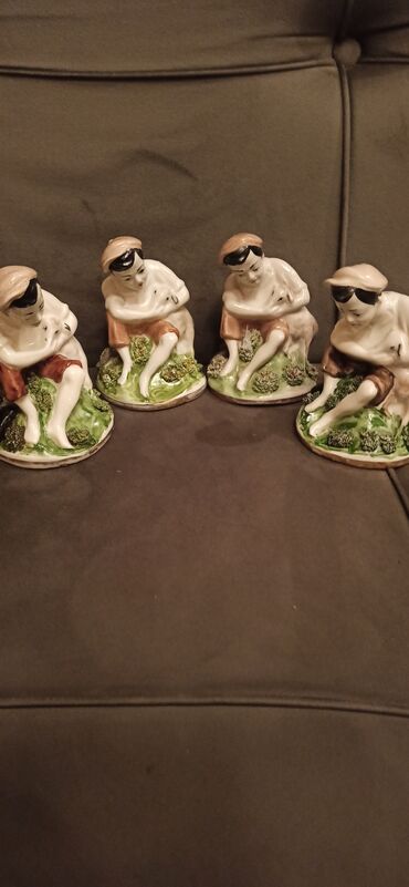 Heykəlciklər: Məhsul: Retro dekor və mətbəx əşyaları dəsti - Büst fiquru: Tünd — 12