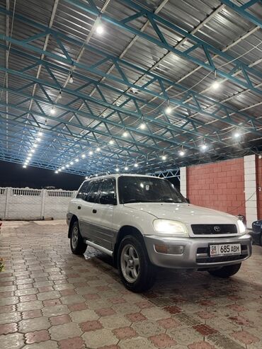 срочно продам авто в связи с переездом: Toyota RAV4: 1999 г., 2 л, Автомат, Бензин, Кроссовер