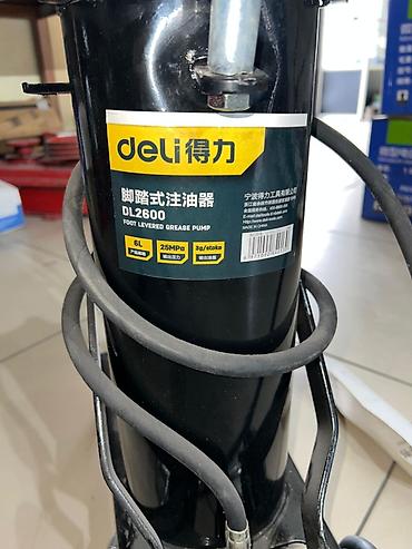 пистолеты: Насос для смазки Deli DL2600 (foot levered grease pump) - Тип — 3