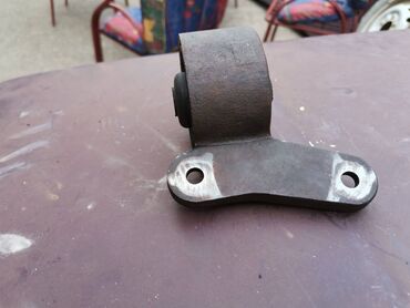 Auto delovi: Nosac menjaca 5 brzina Lada2121,21213,21214,21214i Niva. Polovno — 10