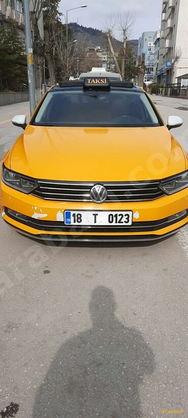 Οχήματα: Volkswagen Passat: 1.6 l. | 2018 έ. Sedan
