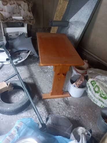 стол кухонный деревянный: Кухонный Стол, цвет - Бежевый, Б/у