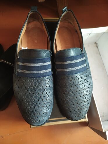 мужская осенняя обувь: Продаю туфли