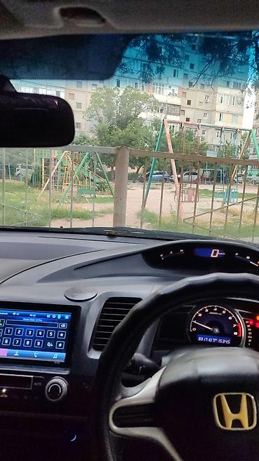 civik: Honda Civic: 2005 г., Автомат, Седан — 4
