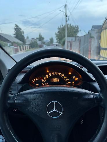Продажа авто: Mercedes-Benz Vaneo: 2003 г., 1.6 л, Автомат, Бензин, Минивэн — 10