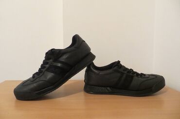PACIOTTI br 44 29cm unutrasnje gaziste, patike kao nove bez mana