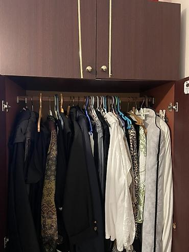 plastik skaflar: Dörd qapılı paltar dolabı.Tund qehbeyi reng hec bir problemi yoxdur — 3